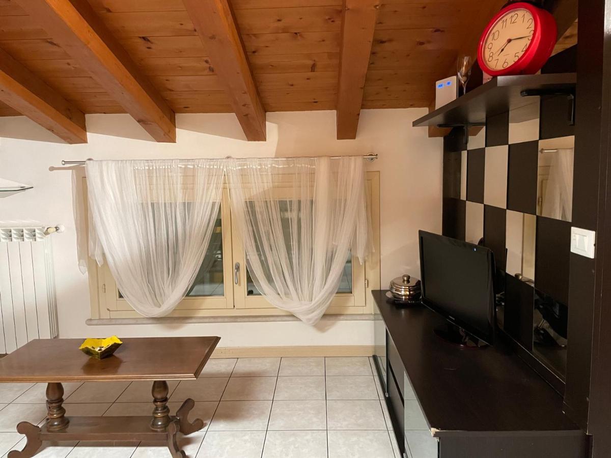 Anna Appartamento Vacanze Monticelli Brusati Exterior photo