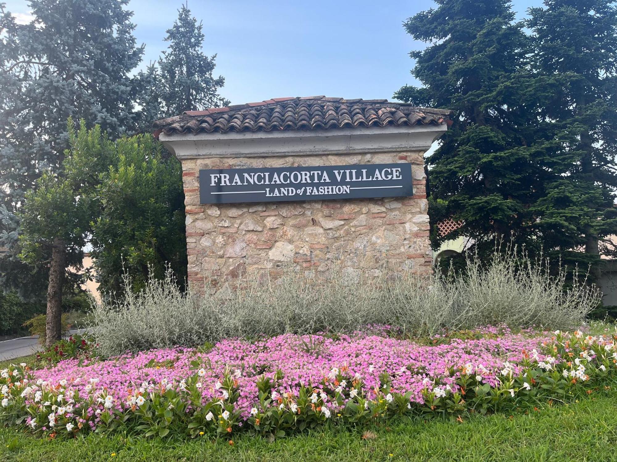 Anna Appartamento Vacanze Monticelli Brusati Exterior photo